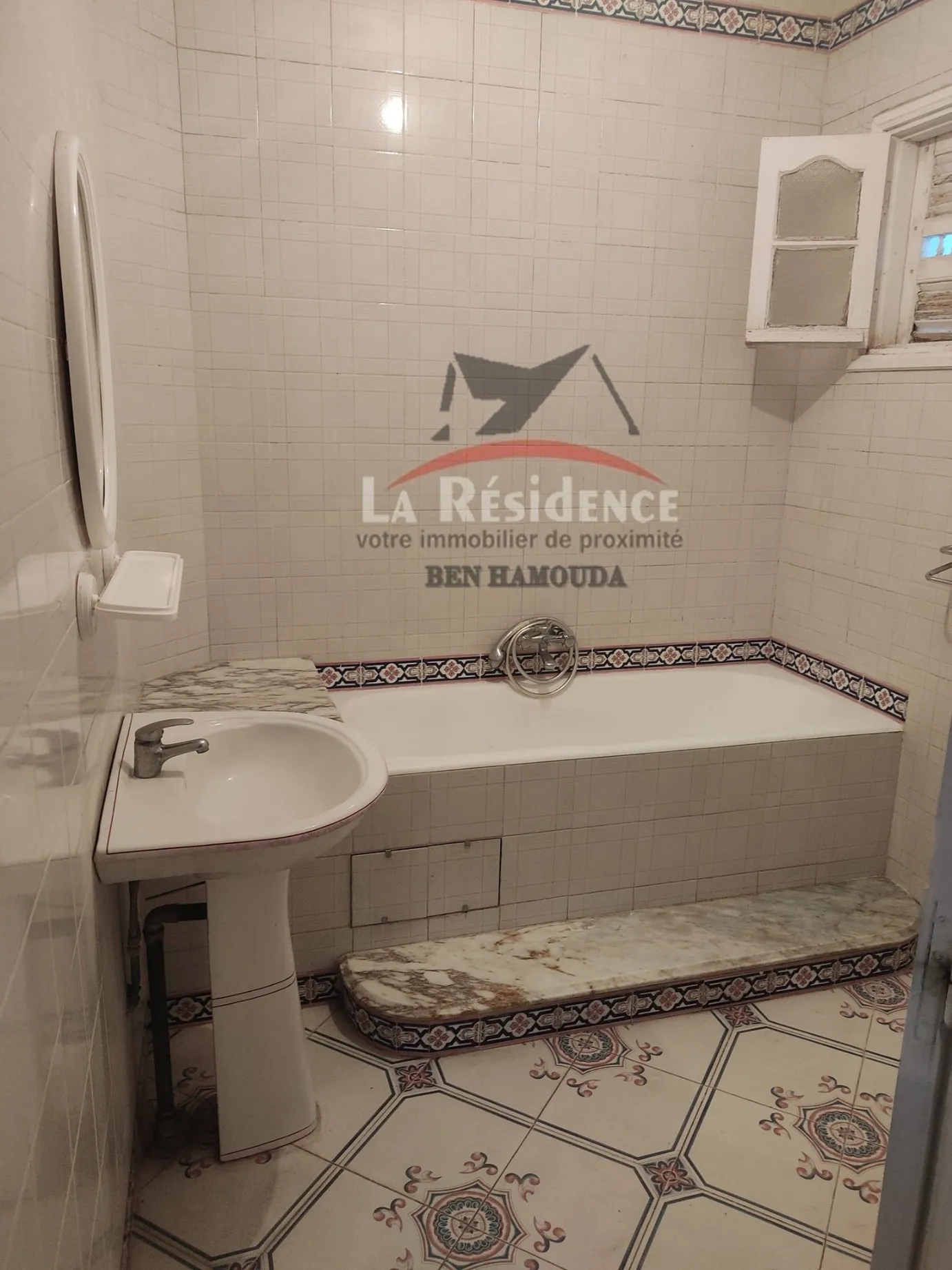 A louer un Appartement au centre ville , Bizerte