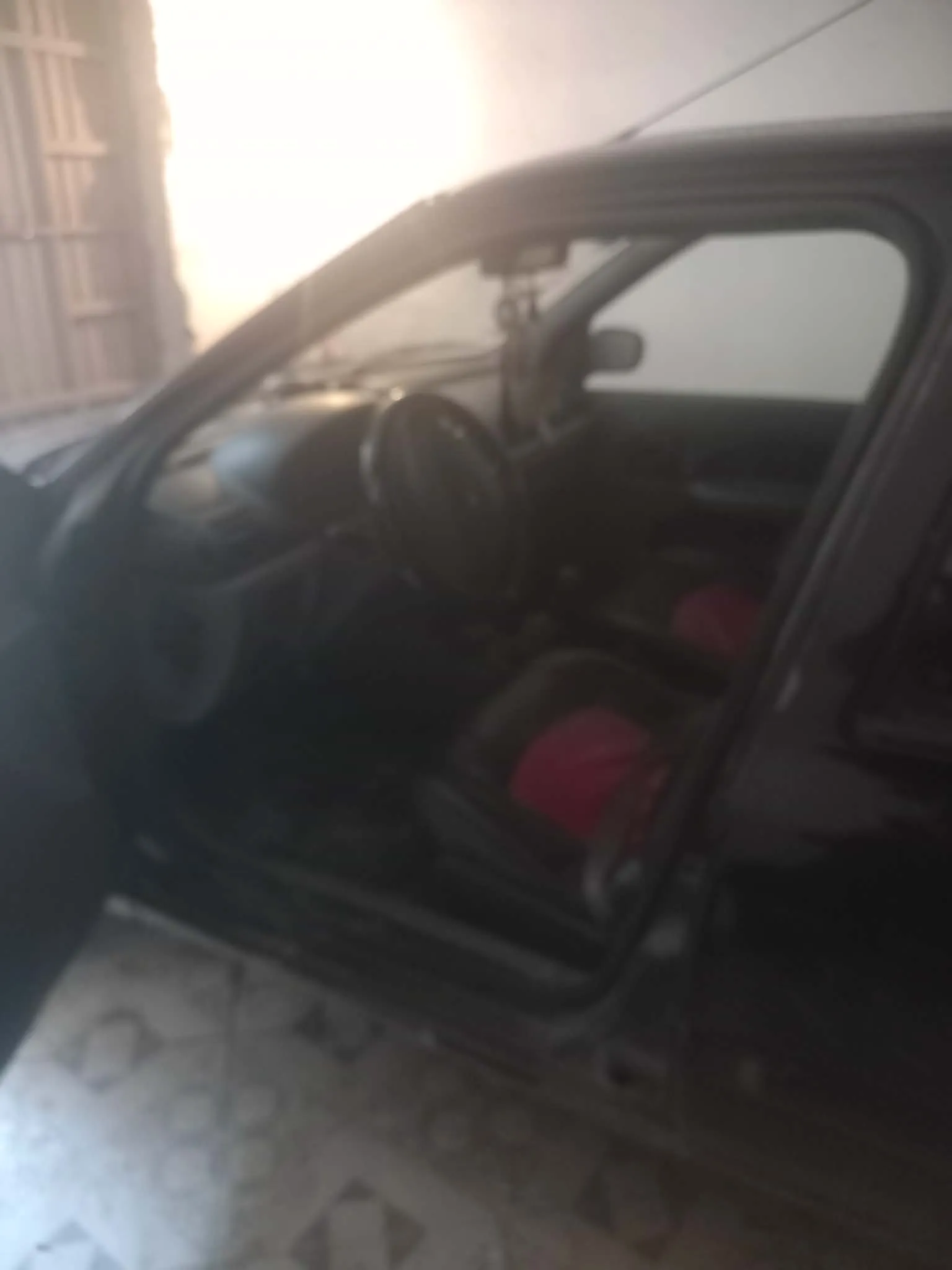 Voiture clio classique 1.4 à vendre 