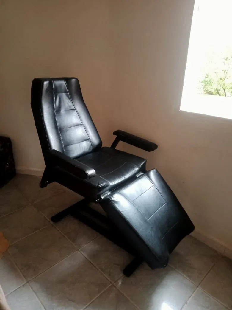 Lit esthétique où médical ممكن التوصيل 