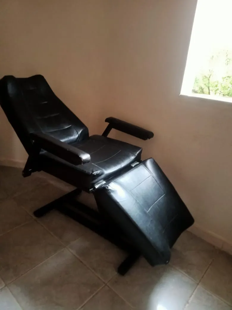 Lit esthétique où médical ممكن التوصيل 