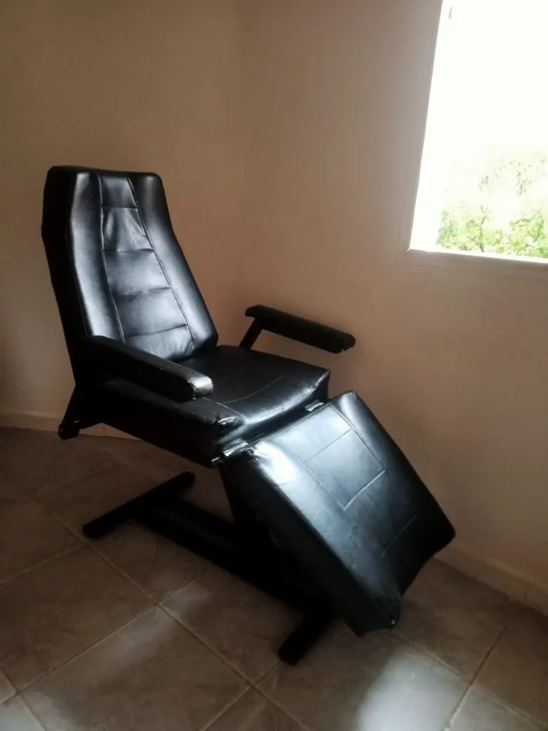 Lit esthétique où médical ممكن التوصيل 