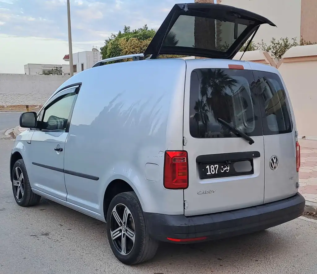 Caddy prestige 1.6 première main ✋️ 97.233.802