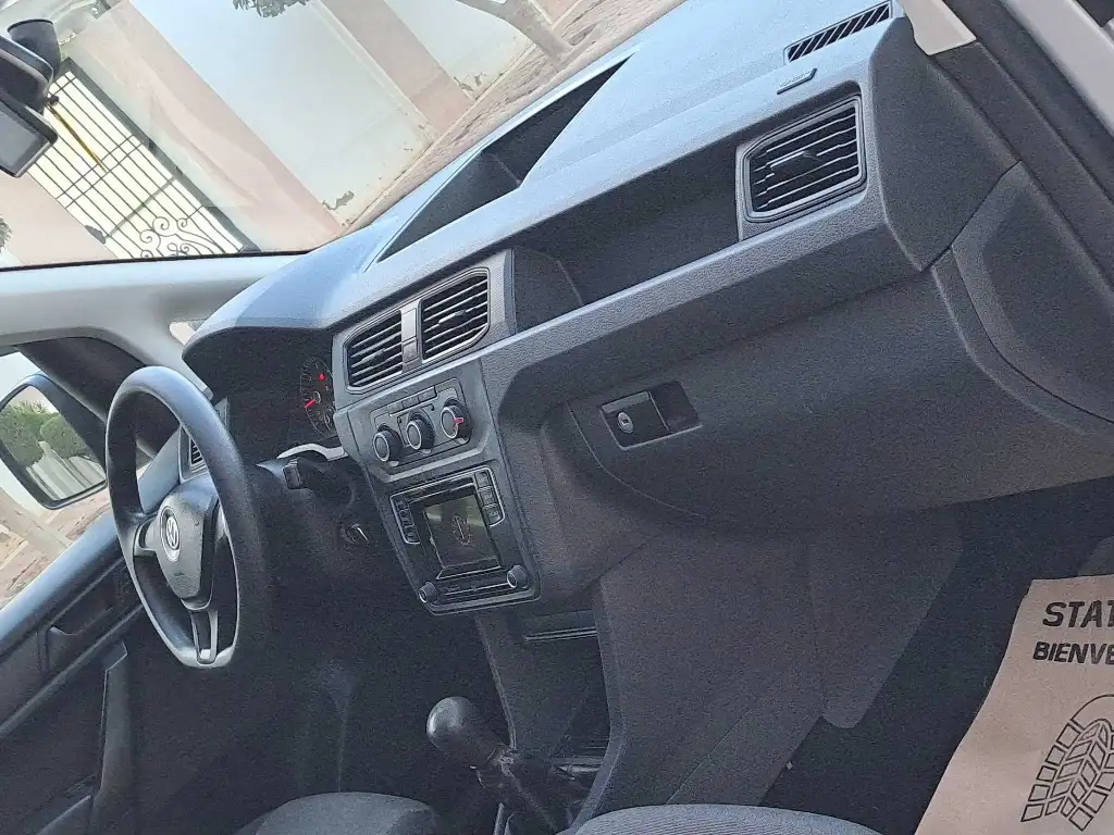 Caddy prestige 1.6 première main ✋️ 97.233.802