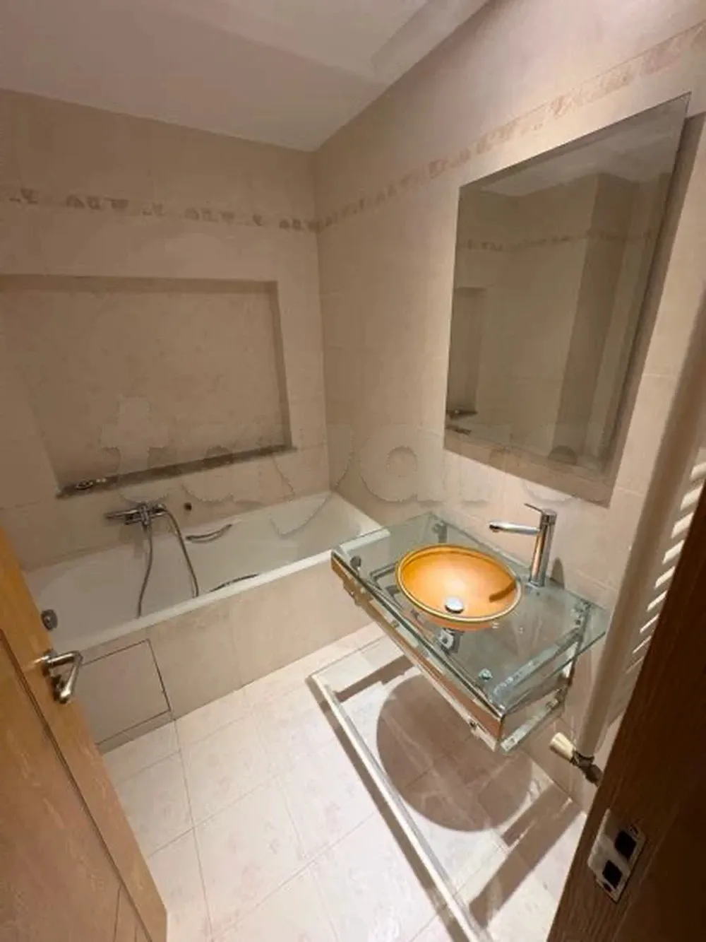 siute a ain Zaghouan nord appartement s2 vide