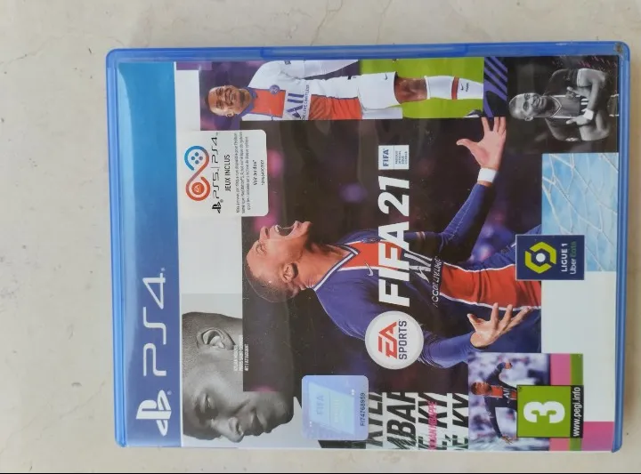 ps4 slim 1000gb avec cables, cds et manette v2
