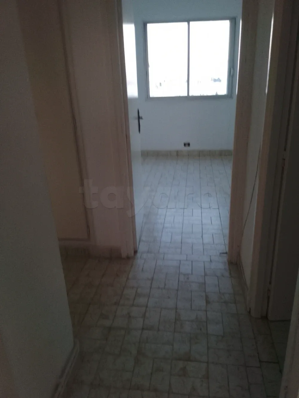 un appartement s+3 au 7éme étage(avec ascenseur) a vendre a manzah 7 prés de grand hôtel
