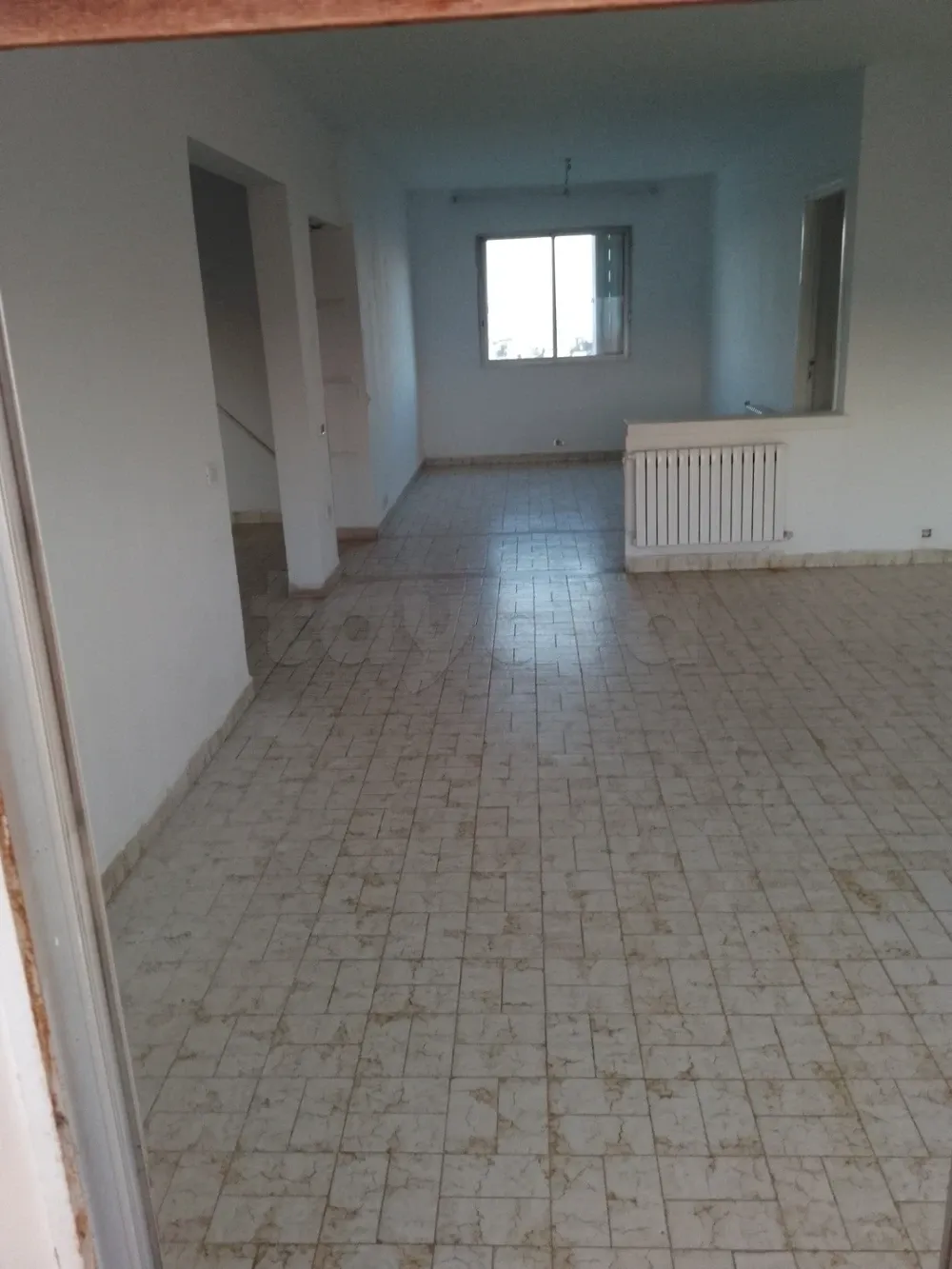 un appartement s+3 au 7éme étage(avec ascenseur) a vendre a manzah 7 prés de grand hôtel