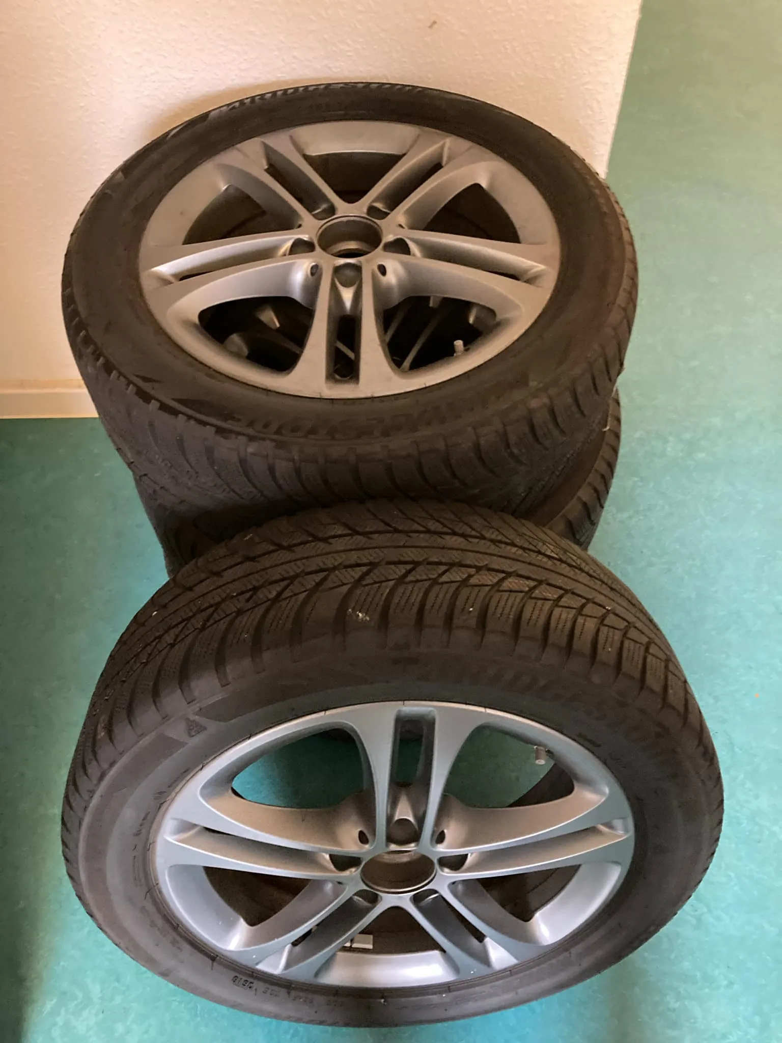 parachoc golf 8 et mercedess classe a gente alu et pneu