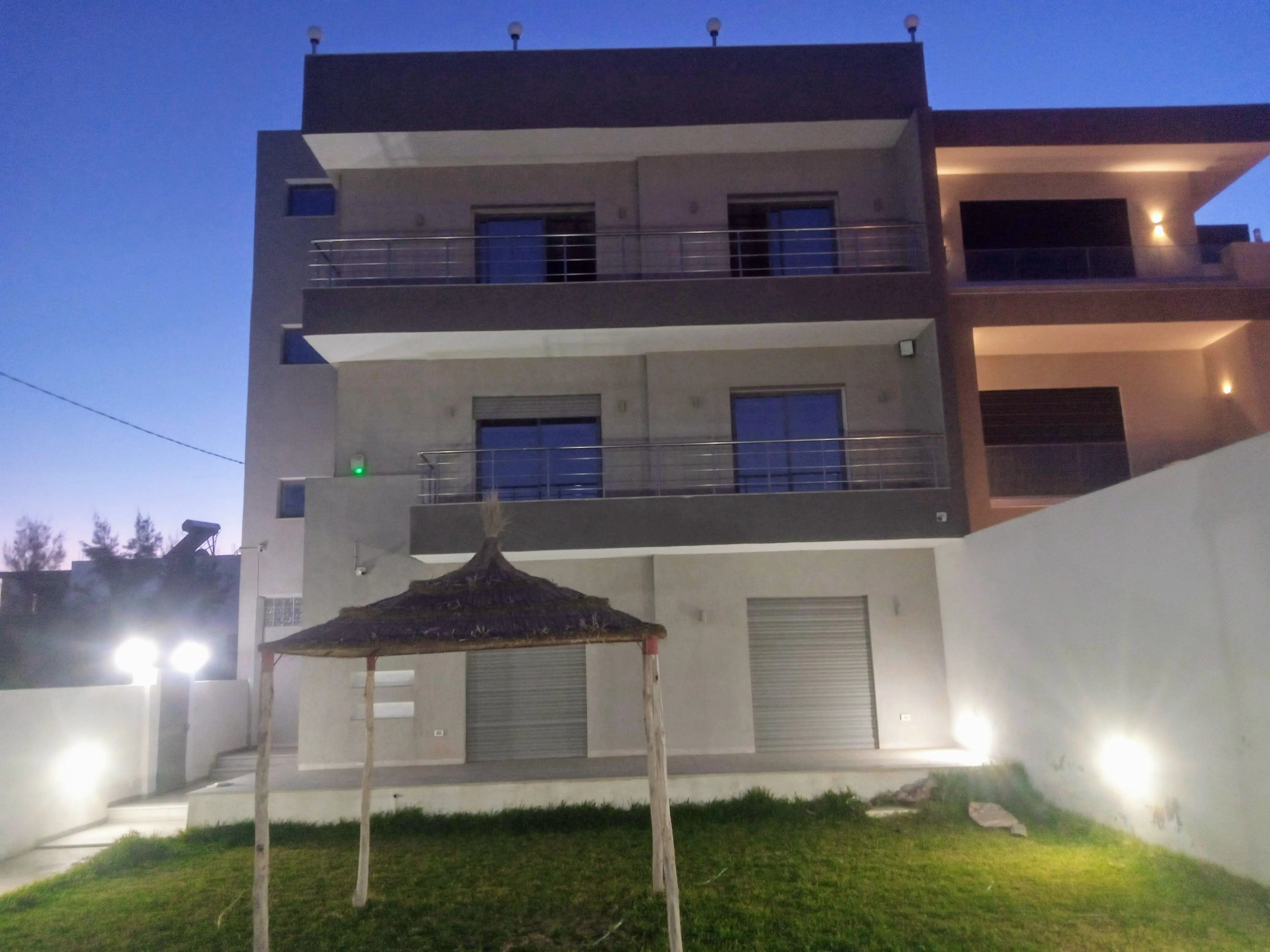 Une Résidence de 3 maisons à Kerkouane plage