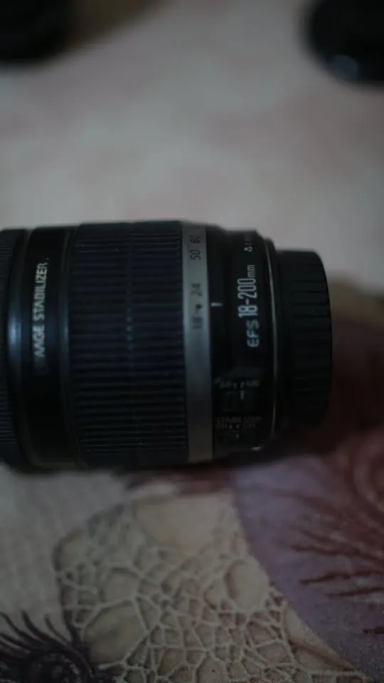 Canon 600D + 2 objectif (18-55 et 18-200) + carte mémoire 128GB