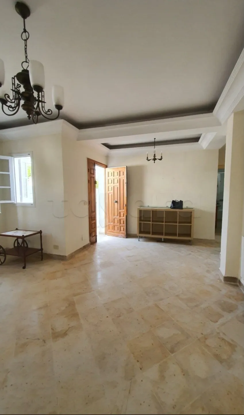 Location S2 semi meublé ou vide à La Marsa 