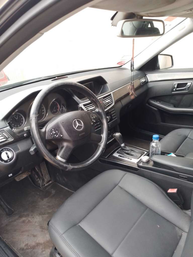 Mercedes E220