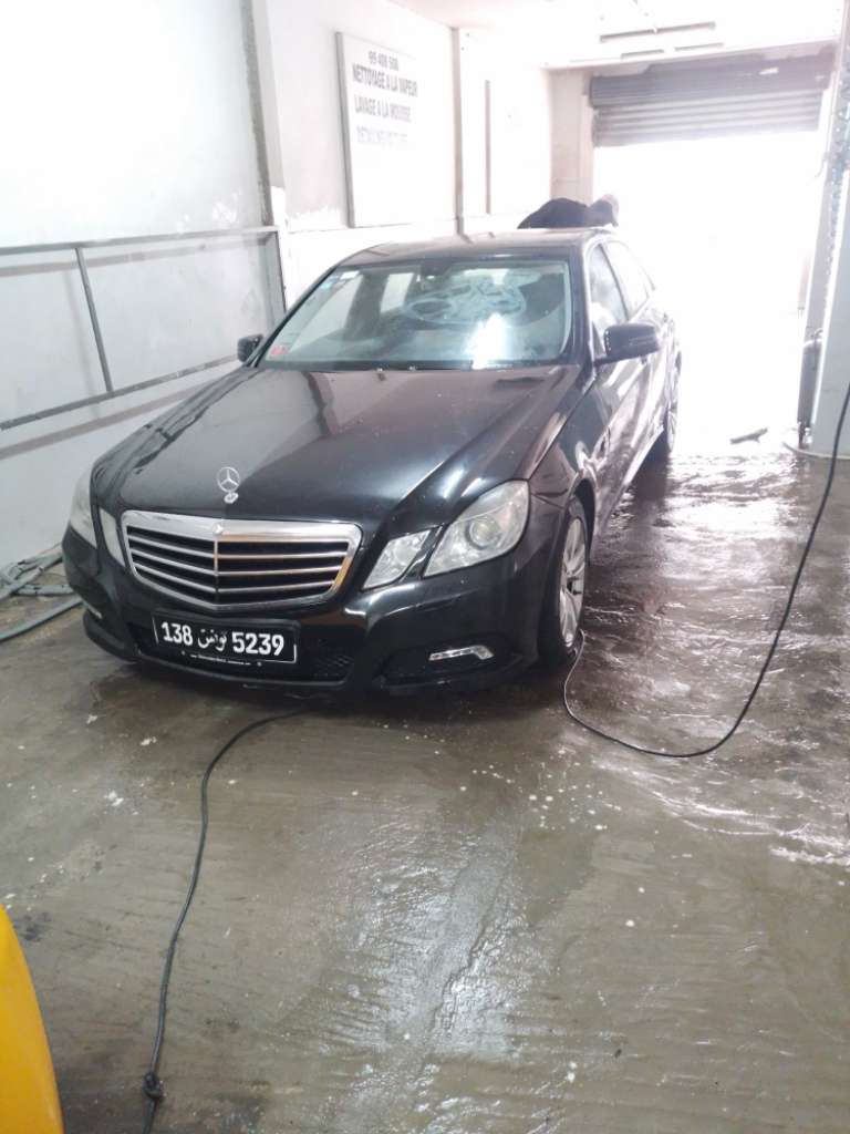 Mercedes E220