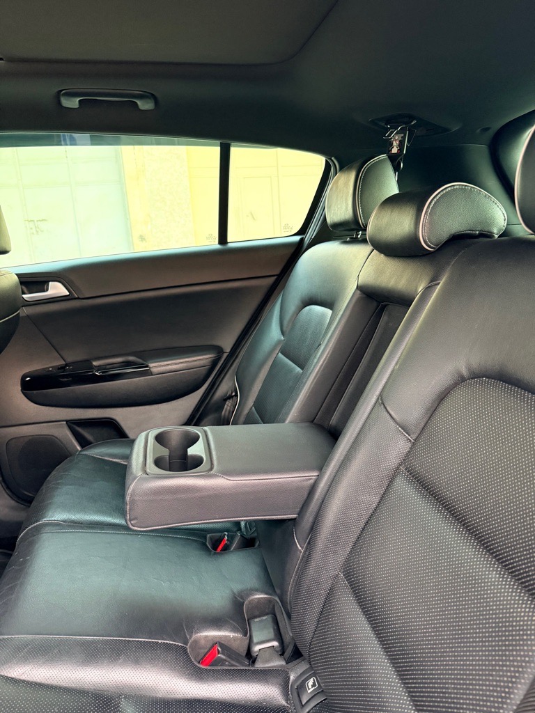 a vendre une bonne kia sportage