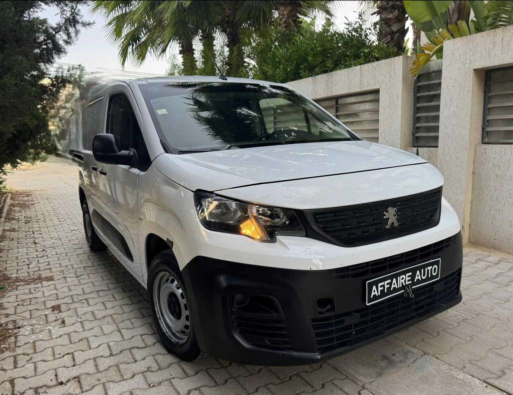 💥 PEUGEOT PARTNER 2022 DIESEL  💥
 Affaire Auto On accepte l'échange des voitures peinture 