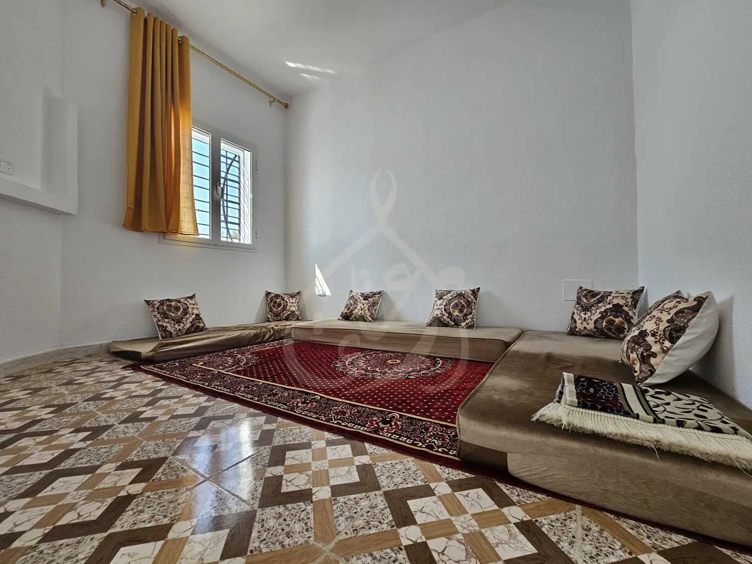 une superbe maison s+3 à Monchar, Hammamet 