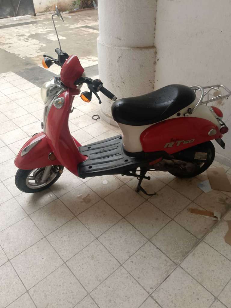 vespa 50