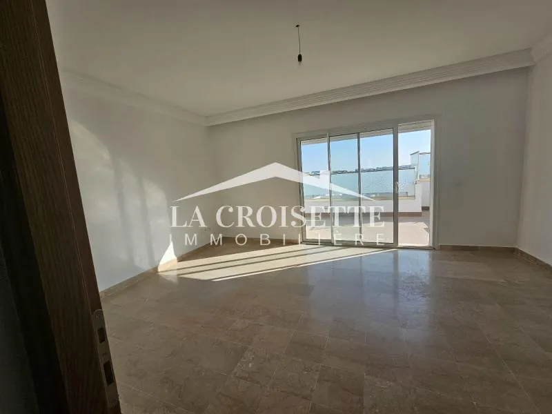 Penthouse s4 avec terrasse et piscine aux Jardins de Carthage MAL4154