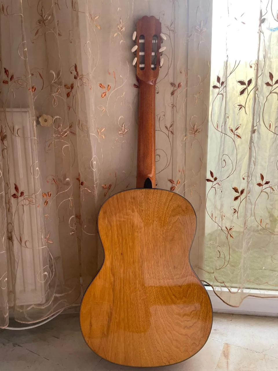 Vente Guitarre Classique 4/4
