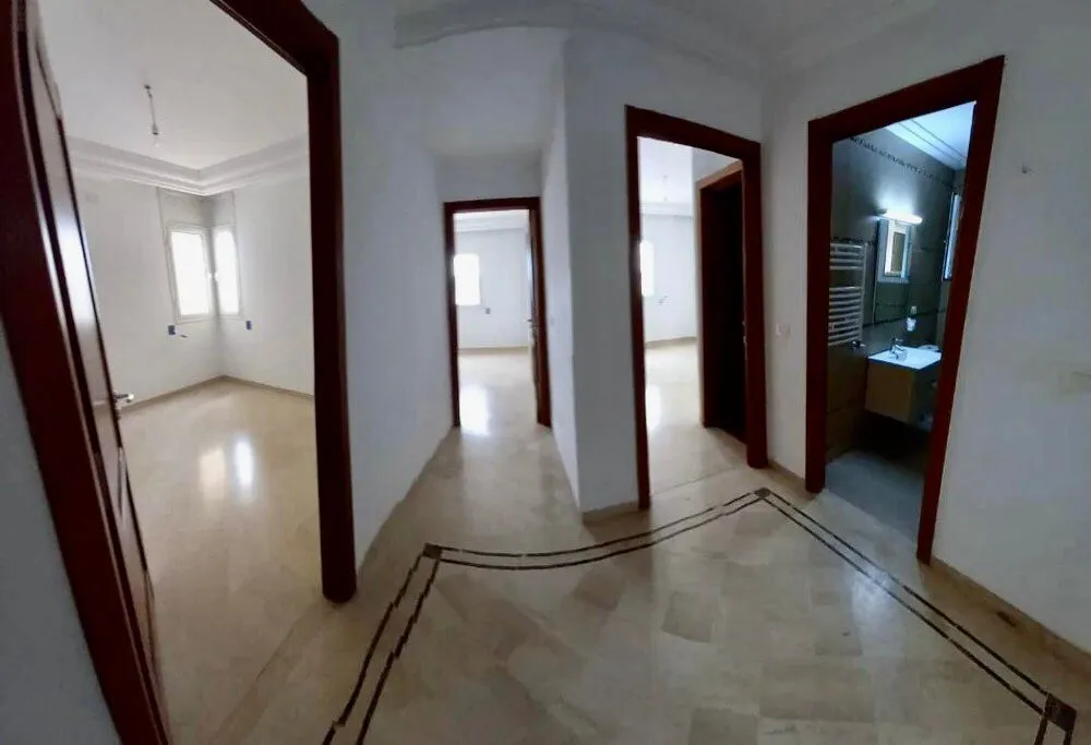 A Louer Appartement S+3 à Jardin d'el Menzah 2