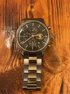 Une Montre polo et racqeut club : santa barbar