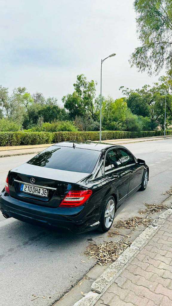 Mercedes classe c restylé w 204