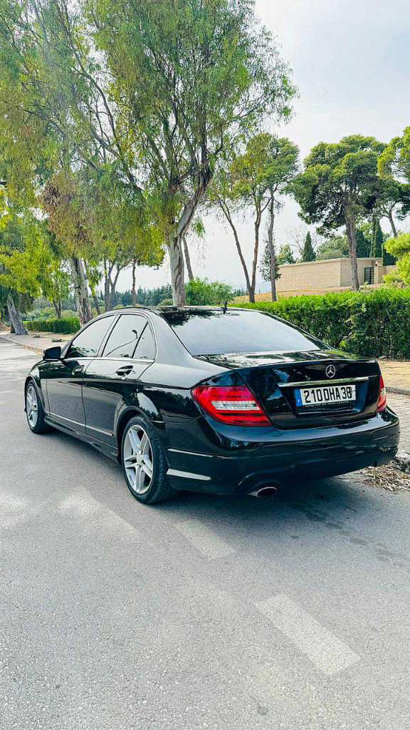 Mercedes classe c restylé w 204
