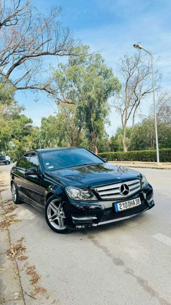 Mercedes classe c restylé w 204