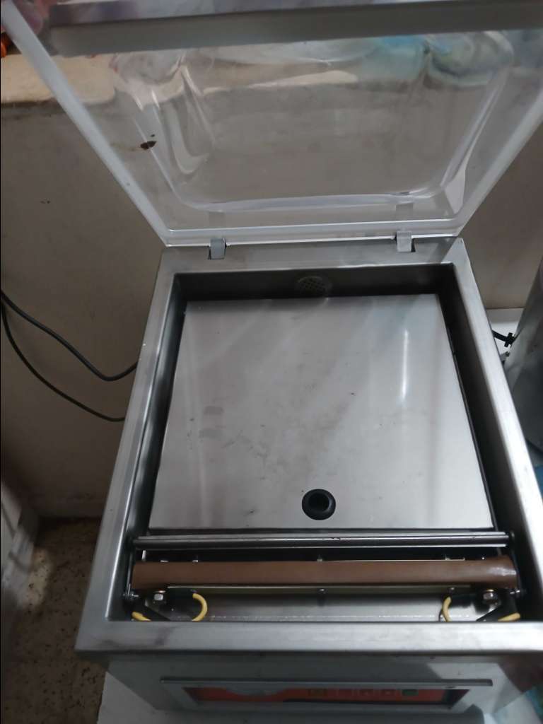 Machine sous vide simple cloche