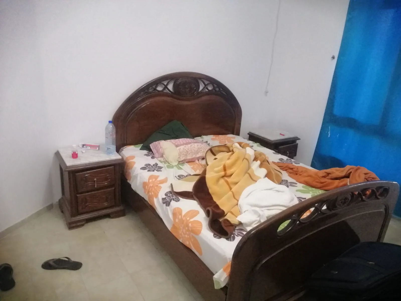 Chambre à coucher avec matelas