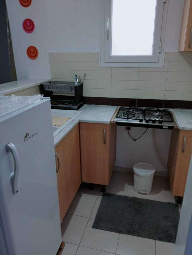 شقق مفروشة للايجار باليوم اسبوع في تونس العاصمة أو العوينة 