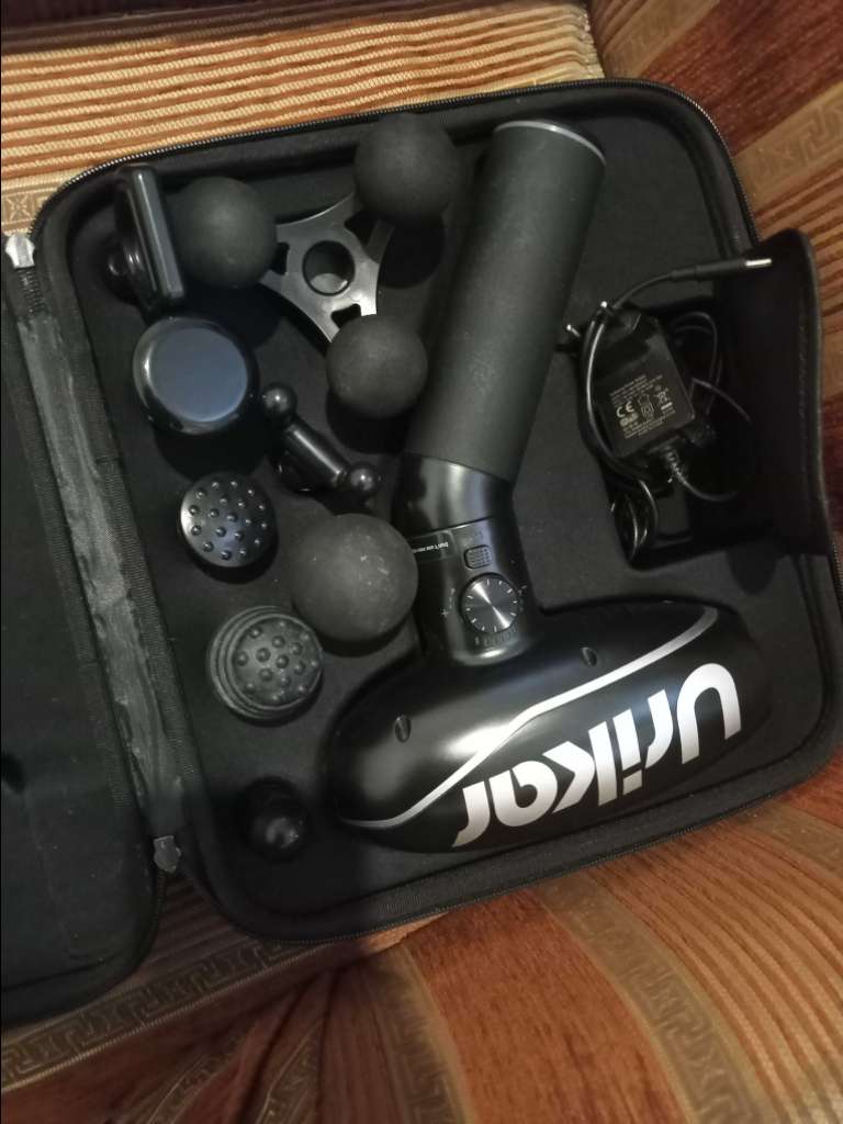 Pistolet de massage proffesionnel avec ces accesoirs