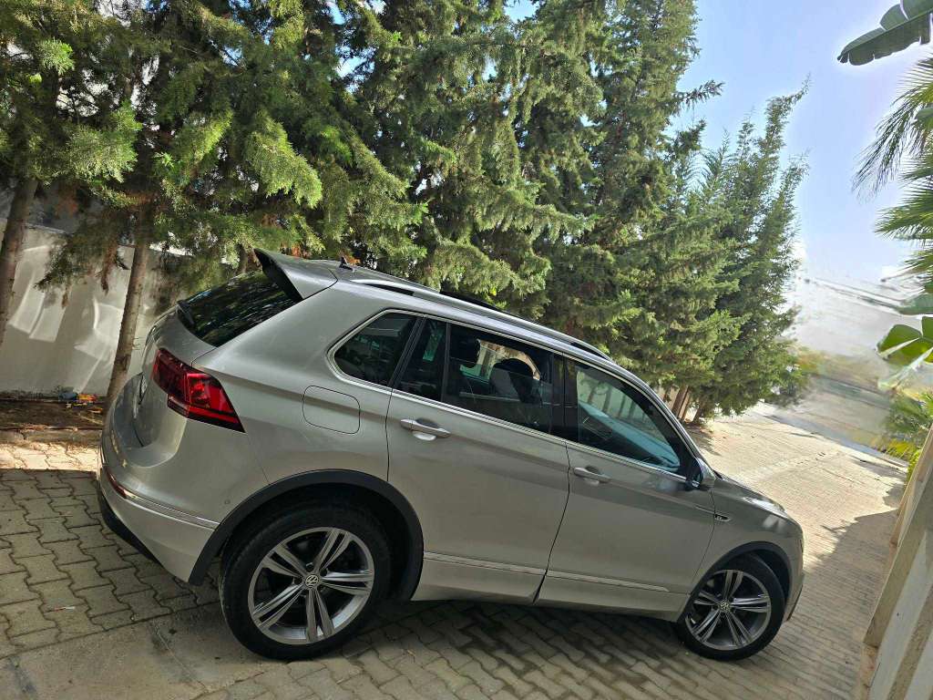đ„ Tiguan R Line 2018 essence boite auto đ„
âïž on accepte l Ă©change des voitures âïž