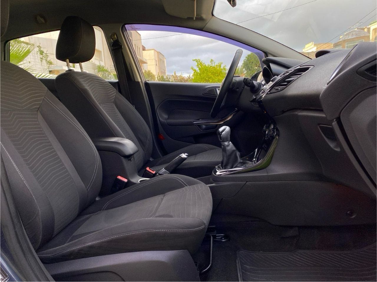 FORD FIESTA Titanium