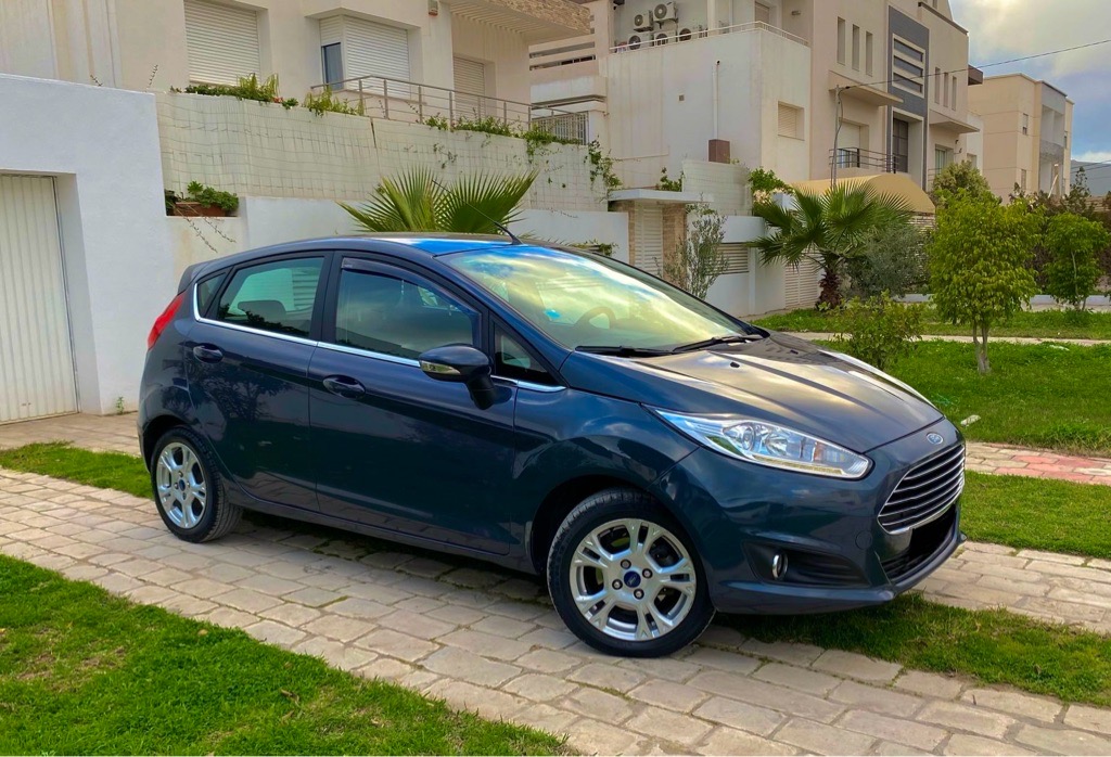 FORD FIESTA Titanium