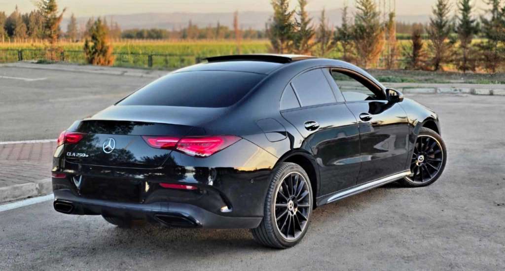 🚘 Mercedes CLA250e kit AMG 2021 60.000km🚘
          🔁 on accepte l échange des voitures
    