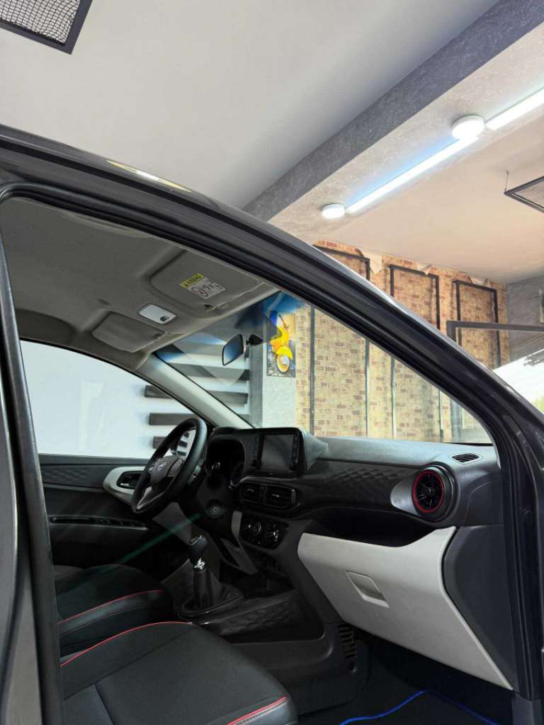 Hyundai Grand i 10 sedan