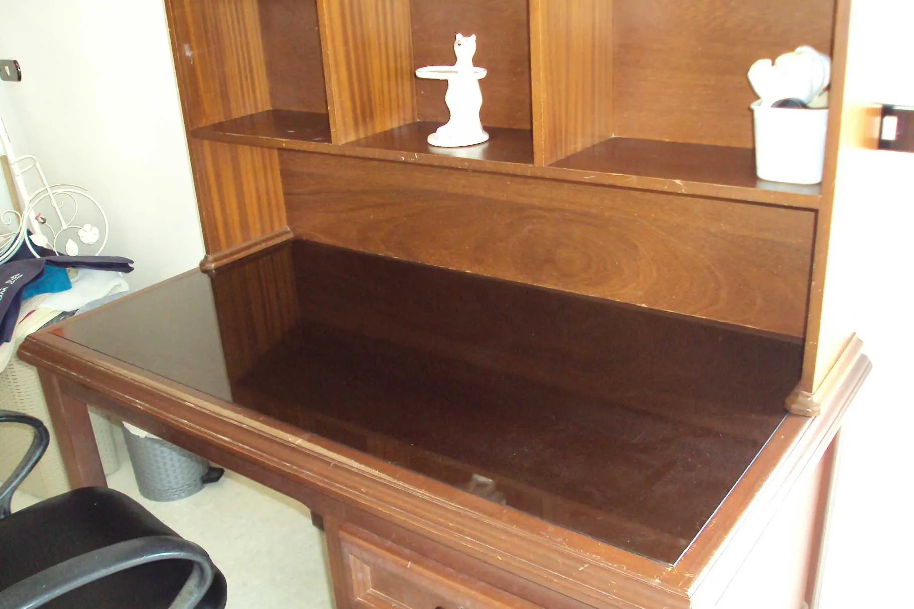 Occasion à ne pas rater ! Bureau + fauteuil en bois massif pour étudiant / lycéen/écolier