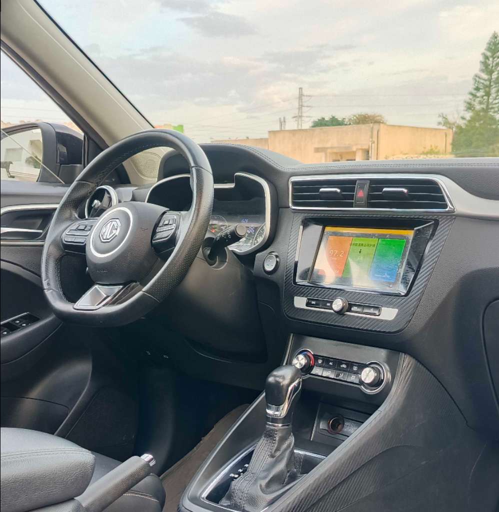 🚘 MG ZS