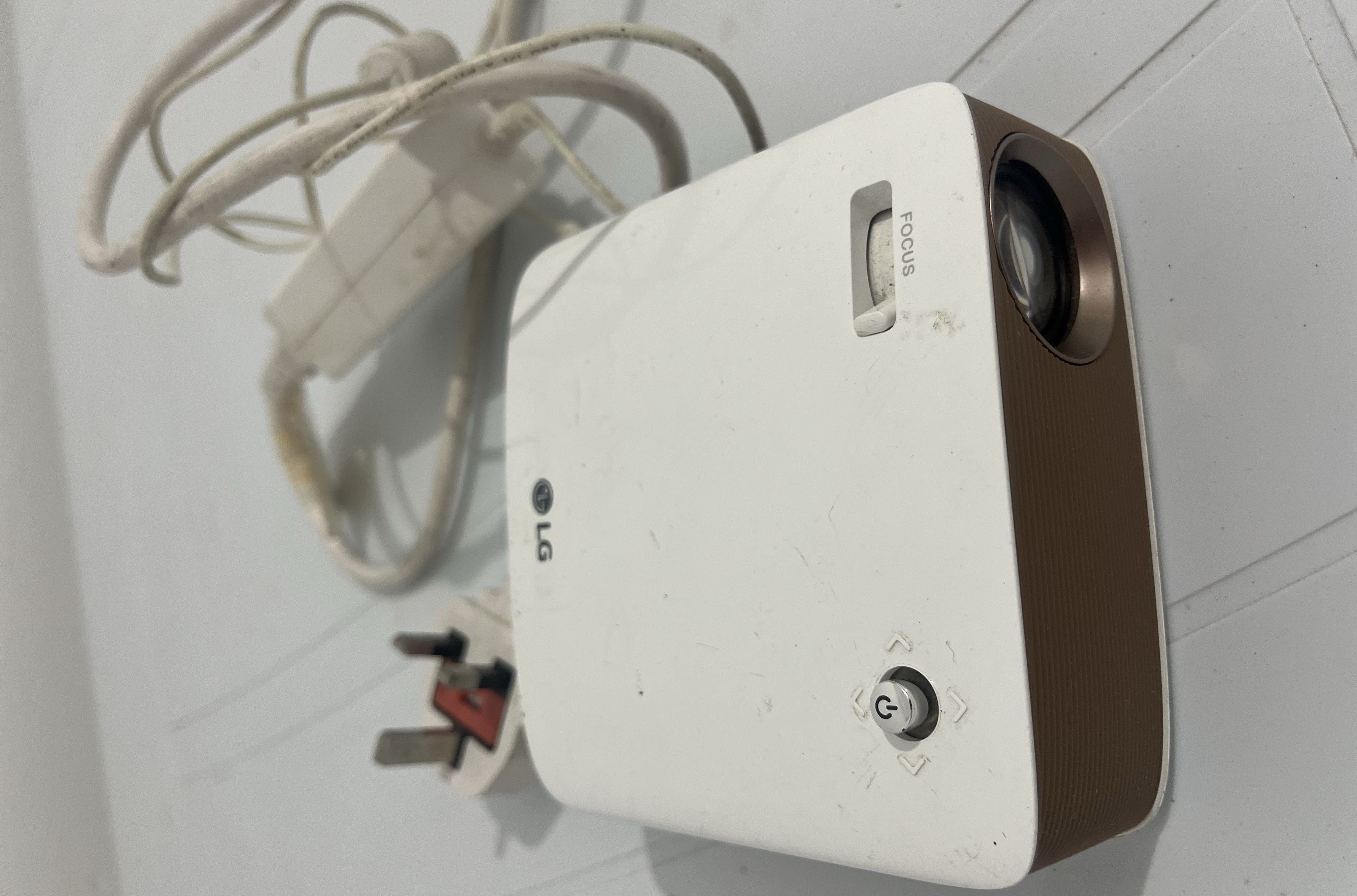 Projecteur LG feha batterie