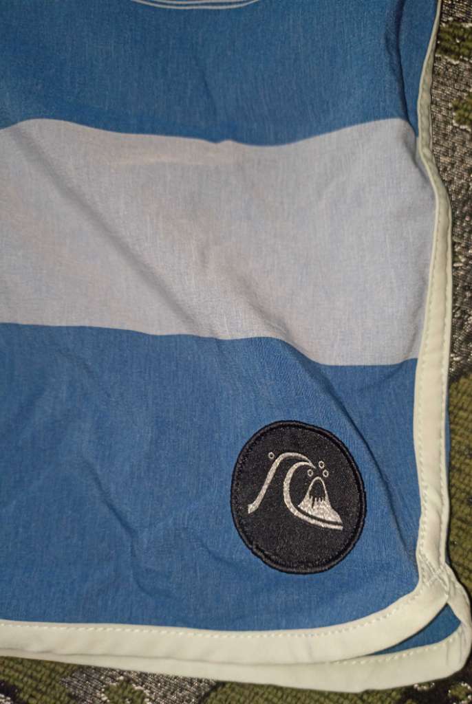 Quiksilver short taille 30
