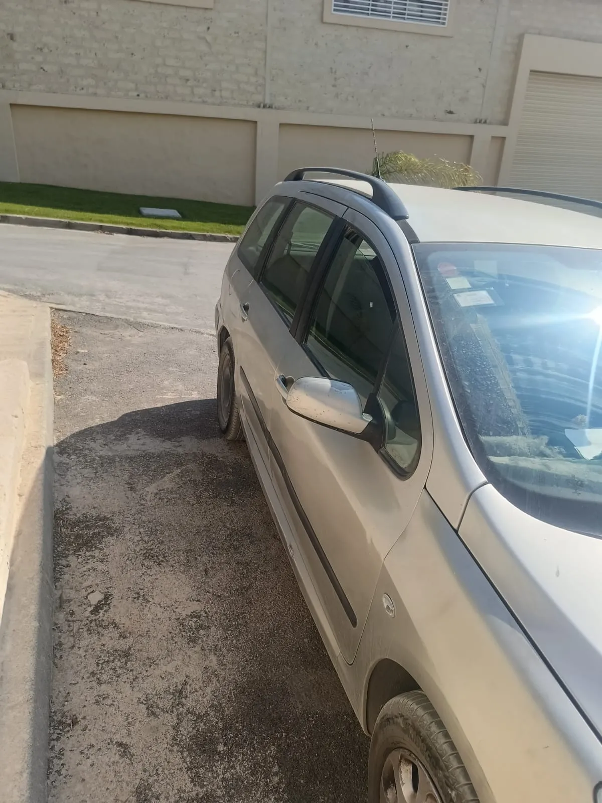 À vendre : Peugeot 307 HDi 1.6 Break – mise en circulation le 27/09/2006