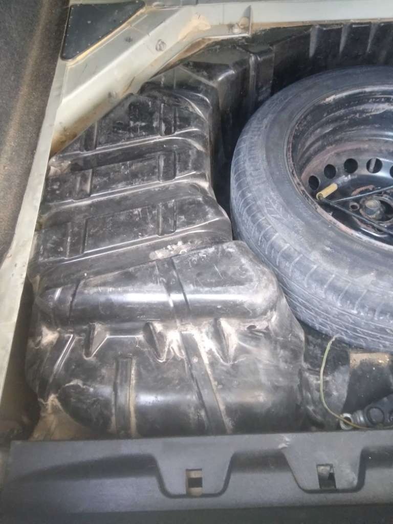 A Vendre une Voiture Megane Sedan en bonne état Moteur impeccable. Climatisée..