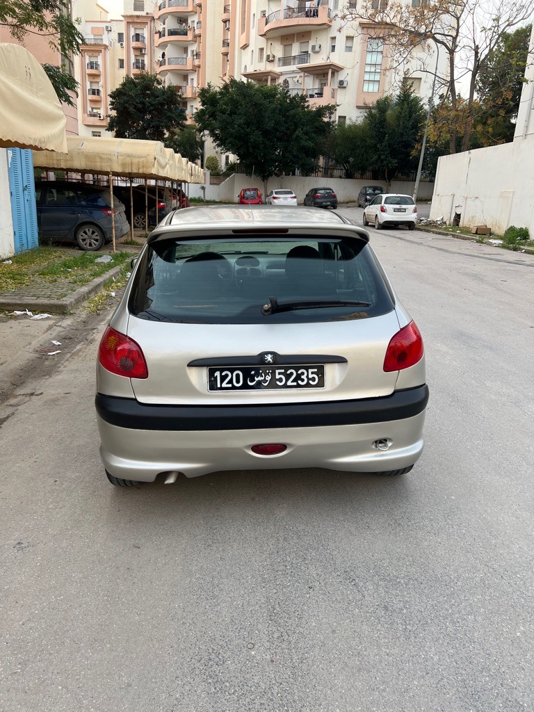 Peugeot tout option première main d'origine