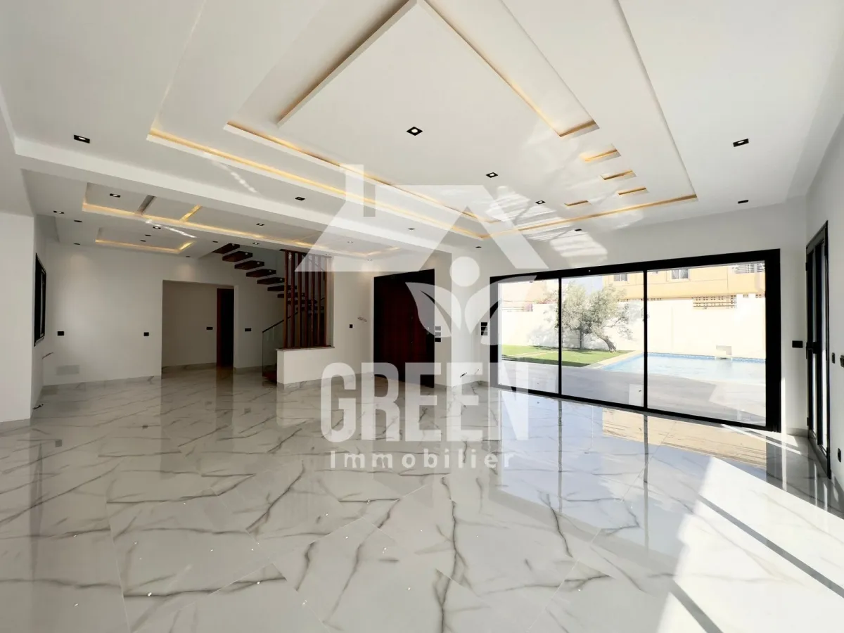 villa " VERSACE "