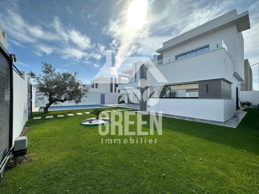 villa " VERSACE "