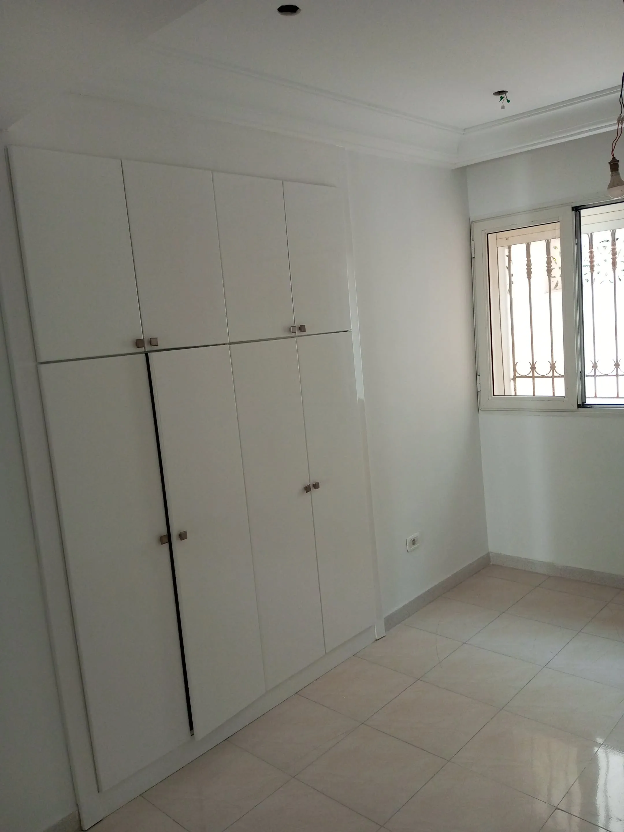 un appartement spacieux s+3 au rdc a louer situé a Manzah 5 Prés de Marché