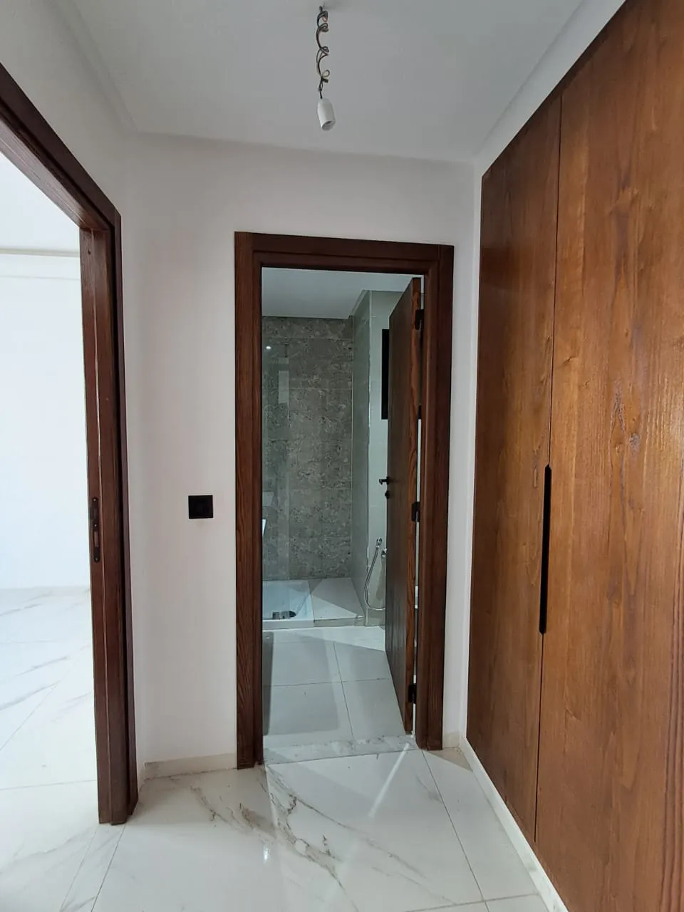 A VENDRE S+2 – WAHAT – TEL 56306032 – FB.7607