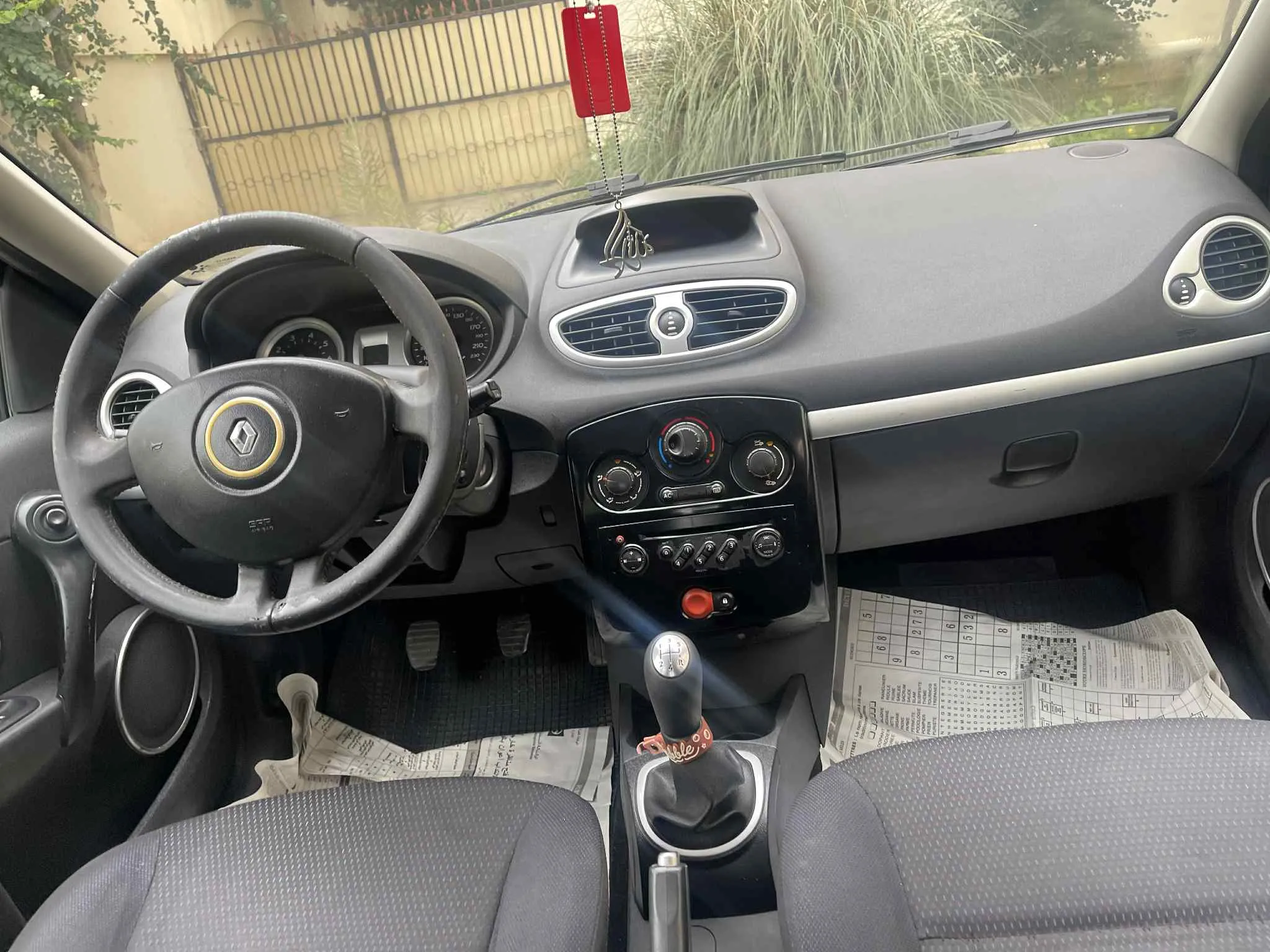 RENAULT CLIO