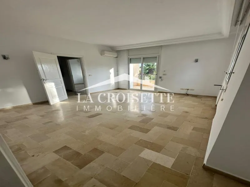Villa S+3 à La Soukra ZVL0545
